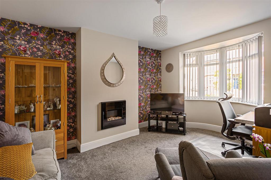 554 Huntington Road 1.jpg