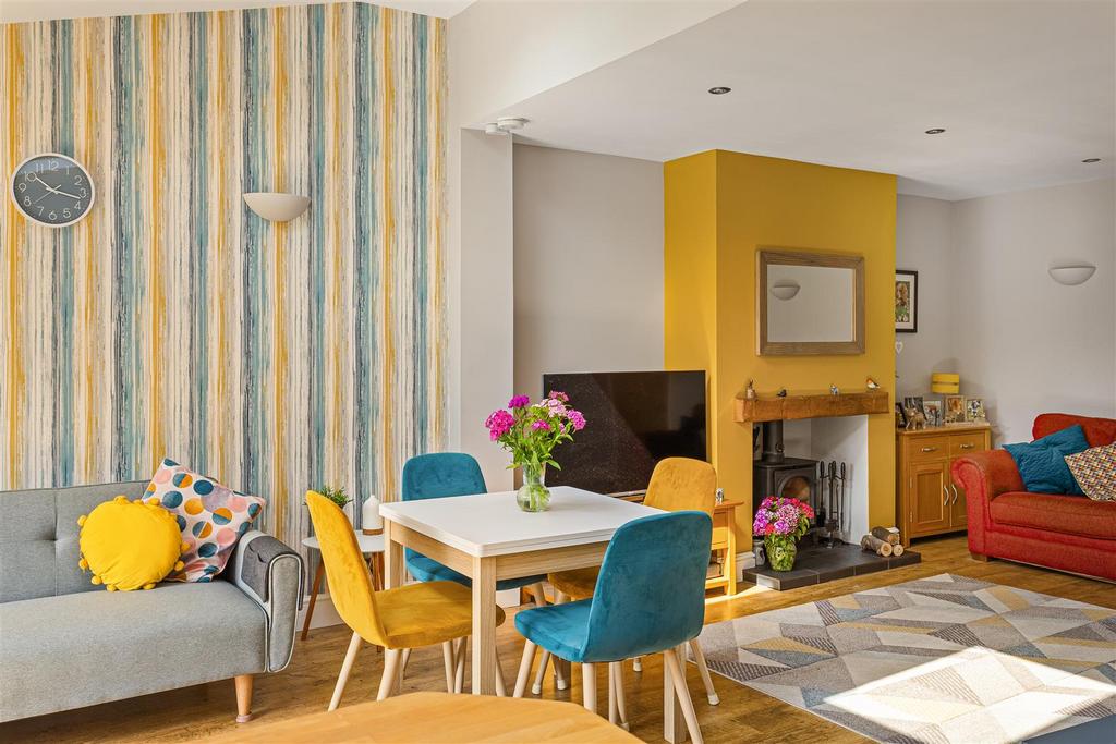 554 Huntington Road 37.jpg