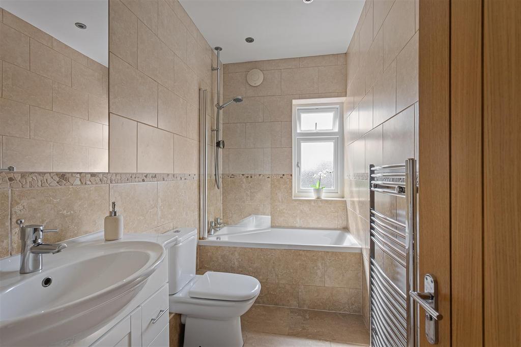 554 Huntington Road 64.jpg