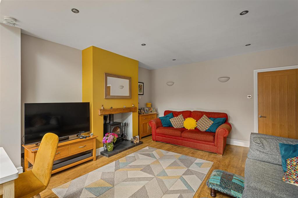 554 Huntington Road 52.jpg