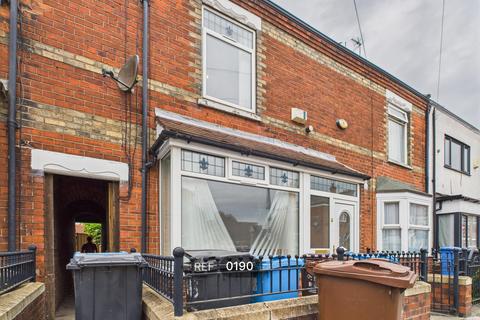 3 bedroom terraced house to rent, 145 Alliance Avenue, Hull, HU3 6QU