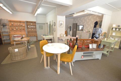 Mixed use for sale, Leominster HR6