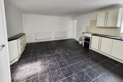 3 bedroom terraced house to rent, Church Road, Ton Pentre, Pentre