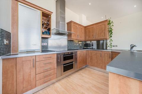 1 bedroom flat for sale, Stanley Gardens, London W3