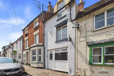 Flat, 99 High Street, Uttoxeter, ST14 7JJ