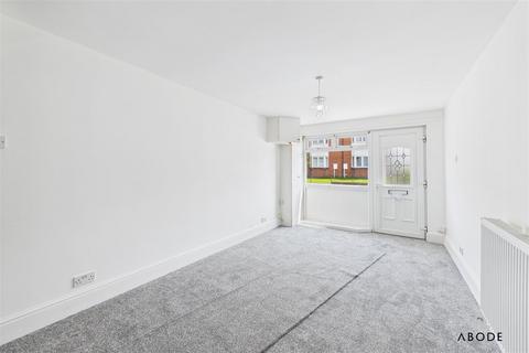 Flat, 99 High Street, Uttoxeter, ST14 7JJ