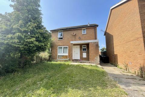 3 bedroom end of terrace house for sale, Olympic Close, Luton LU3