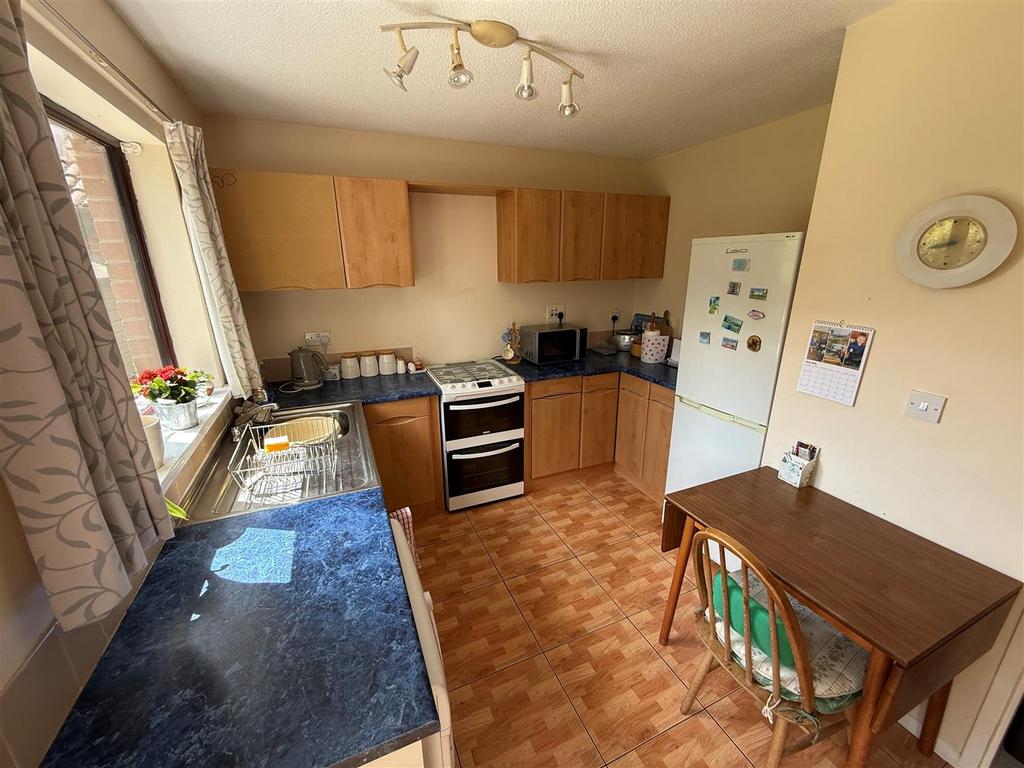 BC9 Kitchen2.jpg