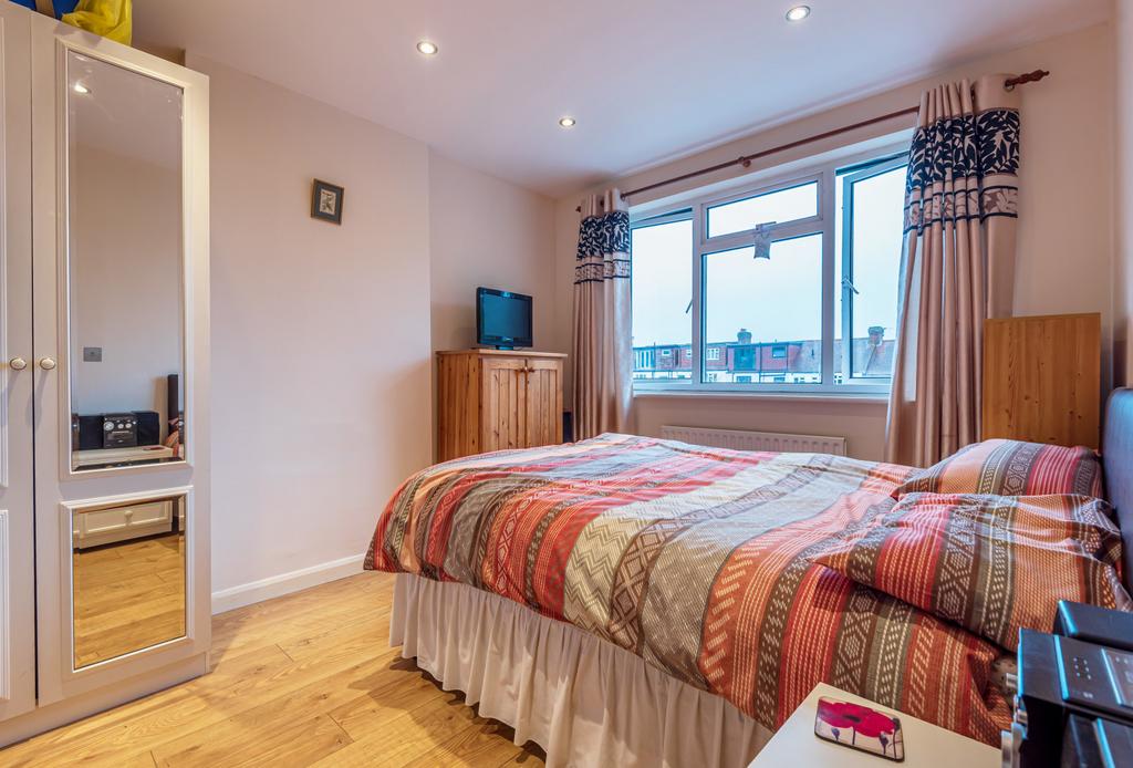 Double Bedroom 2