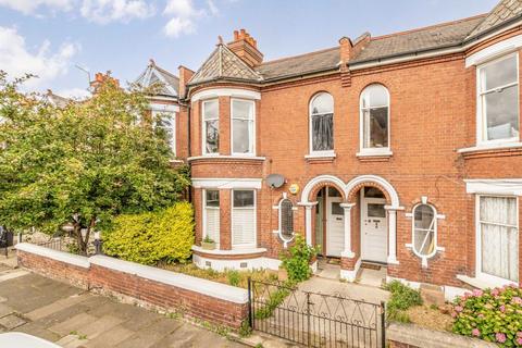 Burnbury Road, London SW12