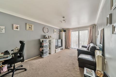 94 Carmichael Close, Ruislip, HA4 6LG