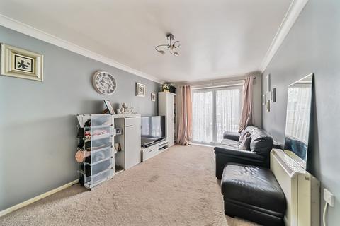 94 Carmichael Close, Ruislip, HA4 6LG