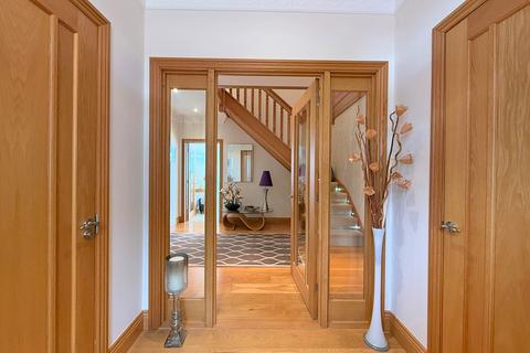 West Winds, 5 The Mount, Monmouth, NP25 3AB