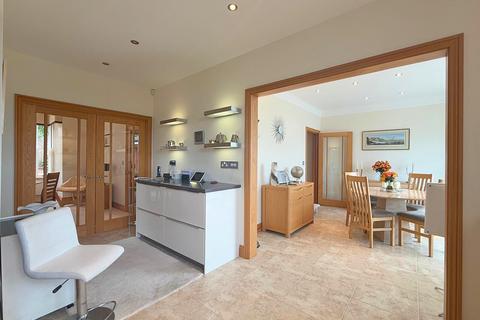 West Winds, 5 The Mount, Monmouth, NP25 3AB