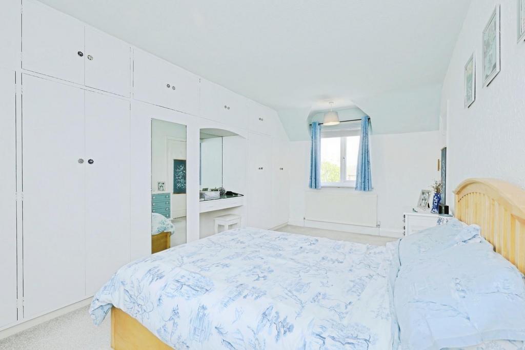 Bedroom no.1