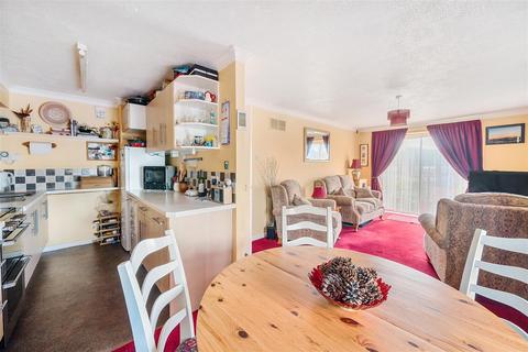 2 bedroom flat for sale, Temple Street, Keynsham, Bristol