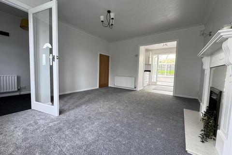 3 bedroom semi-detached house for sale, Ingdale Drive, Holmfirth HD9