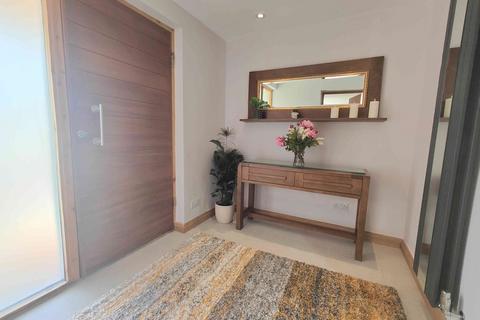 3 bedroom semi-detached house for sale, Norton Close, Halifax HX2