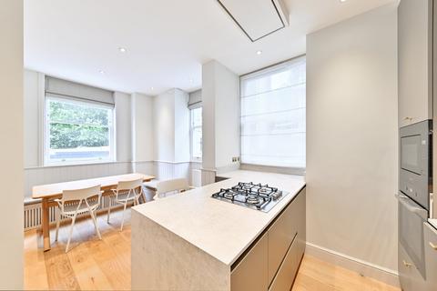 1 bedroom flat for sale, Ennismore Gardens, Knightsbridge, London