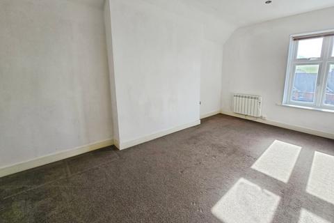 2 bedroom apartment for sale, Madeira Road, Totland Bay, Isle of Wight