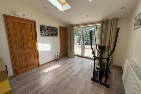 3 bedroom detached house to rent, Widgeon Grove, Wolverhampton WV10