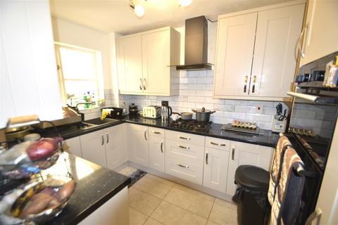 3 bedroom terraced house for sale, Cories Close, Dagenham