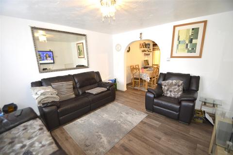 3 bedroom terraced house for sale, Cories Close, Dagenham