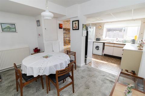 undefined, Oakdale Close, Dumpling Hall
