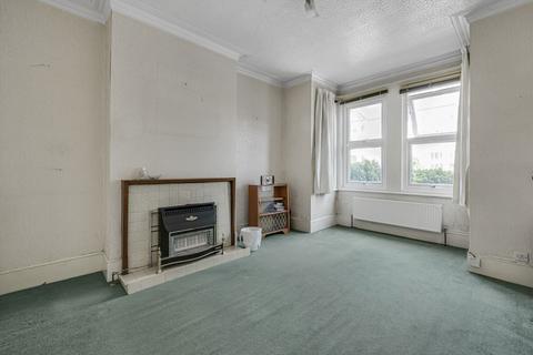 3 bedroom house for sale, Thurlow Road, London W7