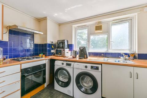 3 bedroom flat for sale, Kings Avenue, Clapham Park, London, SW4