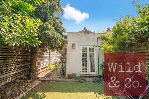 2 bedroom apartment for sale, Powerscroft Road, Lower Clapton