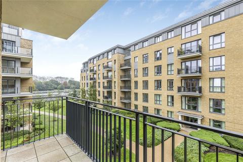 3 bedroom apartment to rent, Pinewood Gardens, Teddington, TW11