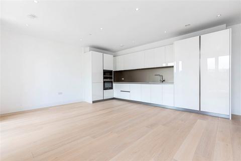 3 bedroom apartment to rent, Pinewood Gardens, Teddington, TW11