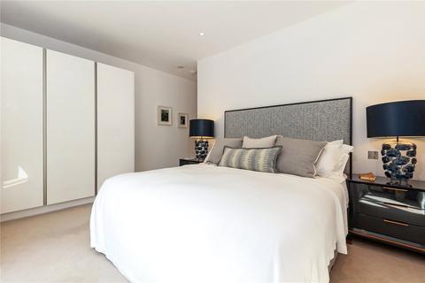 3 bedroom apartment to rent, Pinewood Gardens, Teddington, TW11
