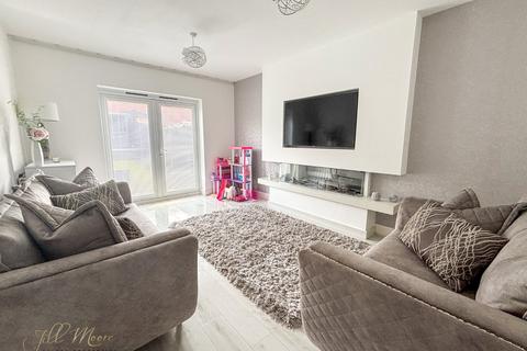 11 Agincourt, Houghton Le Spring, DH4 4ZJ