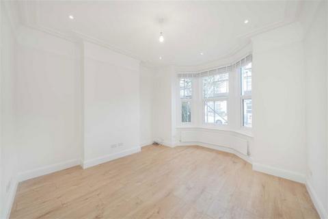 4 bedroom terraced house to rent, Ivy Road, London NW2