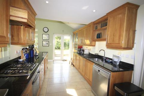 1 The Steadings, Ford, Salisbury, SP4 6BH