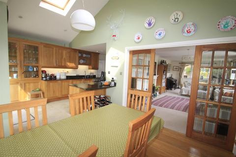 1 The Steadings, Ford, Salisbury, SP4 6BH
