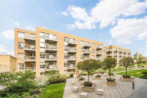 High Street, London N8