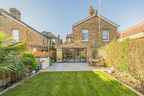 31 Witham Road, Isleworth, TW7 4AJ