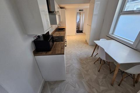 2 bedroom house share to rent, Lambert Street, Hull HU5