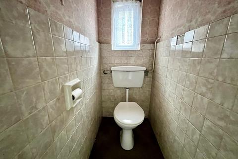 26 Elmcroft Drive, Chessington, KT9 1DU
