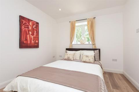 26 Manor Way, Purley, CR8 3BH