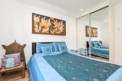 26 Manor Way, Purley, CR8 3BH