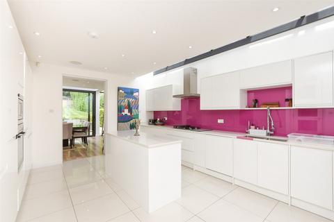 6 bedroom detached house for sale, Manor Way, Purley, Surrey