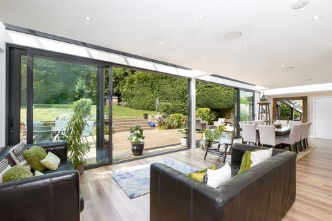 6 bedroom detached house for sale, Manor Way, Purley, Surrey