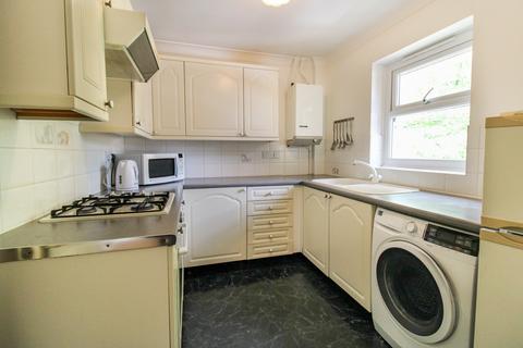2 bedroom apartment for sale, Guildford Road East,  Farnborough, GU14