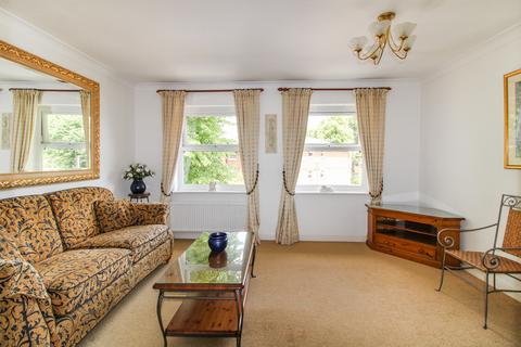 2 bedroom apartment for sale, Guildford Road East,  Farnborough, GU14