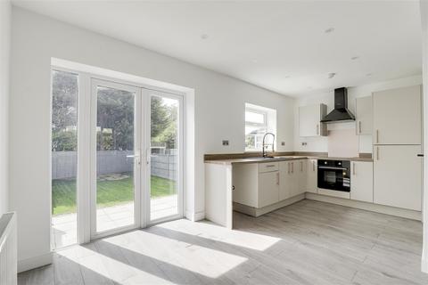 3 bedroom semi-detached house for sale, Oakleys Road, Long Eaton NG10