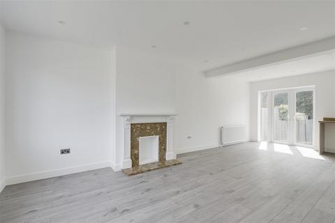 3 bedroom semi-detached house for sale, Oakleys Road, Long Eaton NG10